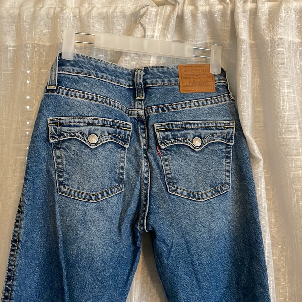 Levis bootcut - Picture 4 of 5